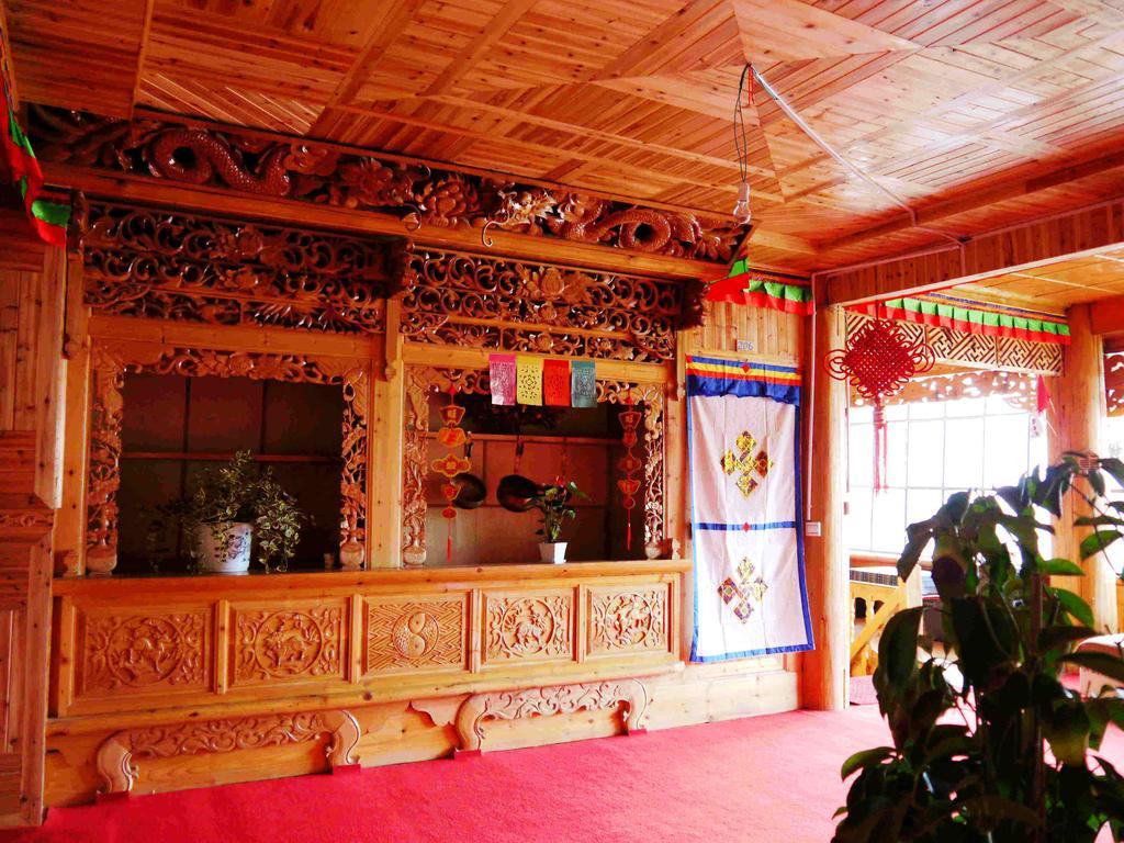 Shangri-La Baita International Youth Hostel Exterior foto